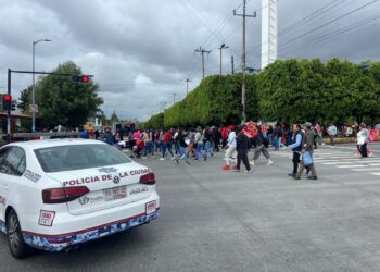 Avanza manifestación de la UPVA 28 de Octubre hacia el Zócalo; tome precauciones hay algunos cierres viales
