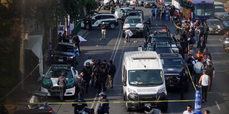 El Gobierno de Puebla expresa condolencias por asesinato de colaboradores cercanos a Clara Brugada