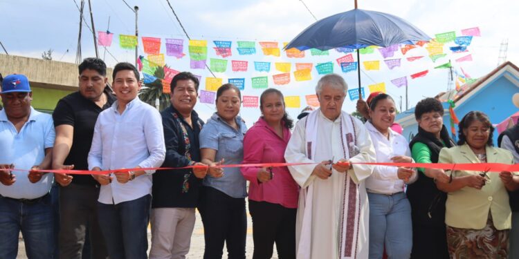 Avanza el desarrollo en las localidades de Tecamachalco: Mateo Hernández