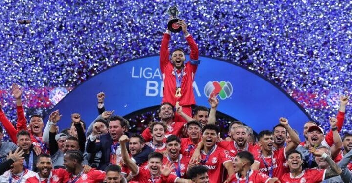 Acaban Diablos Rojos con el reinado de las Águilas