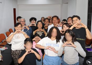 «Comunícate con el mundo» continúa impulsando las habilidades oratorias en San Pedro Cholula