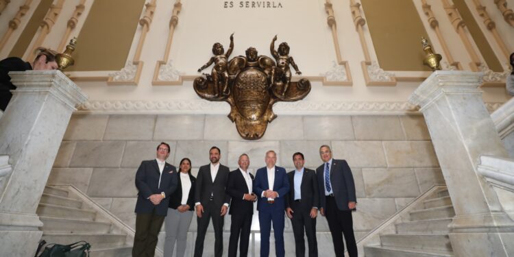 Recibe Gobierno de la Ciudad a diputados alemanes