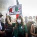 “Qué vergüenza”, grito unísono de manifestantes en Los Ángeles por redadas migratorias