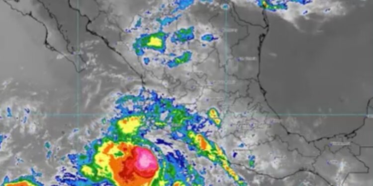 “Bárbara” ocasionará lluvias fuertes en Jalisco, Colima y Michoacán
