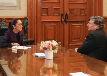Sheinbaum se reúne con funcionarios de EE. UU. para abordar agenda bilateral y próxima visita del Secretario de Estado
