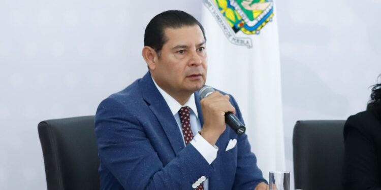 Gobierno de Puebla reafirma respeto a medios y compromiso con la verdad