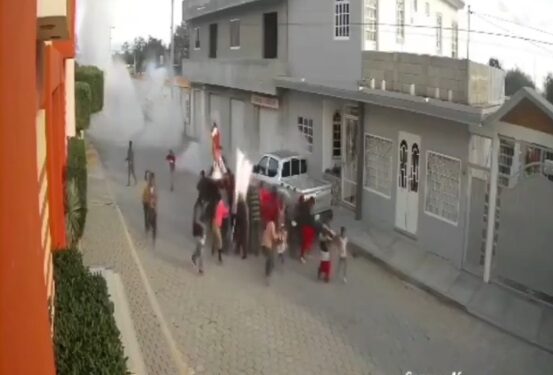 Explosión de pirotecnia durante procesión en Yehualtepec deja a dos menores lesionados