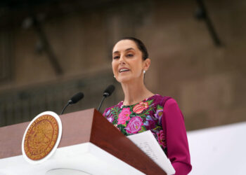 Sheinbaum niega haber alentado protestas violentas de migrantes en EE. UU.; llama al diálogo y respeto mutuo