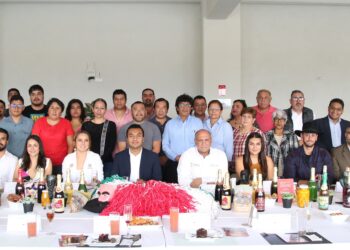 Gobierno impulsa certificación y promoción de la sidra de Huejotzingo