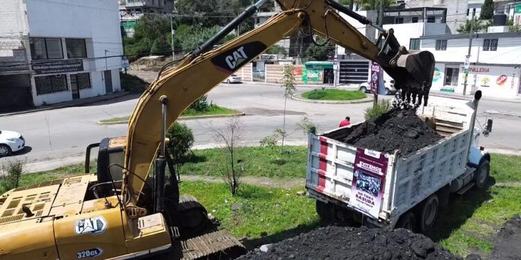 Avanza Gobierno de la Ciudad con acciones de limpieza y desazolve en la capital
