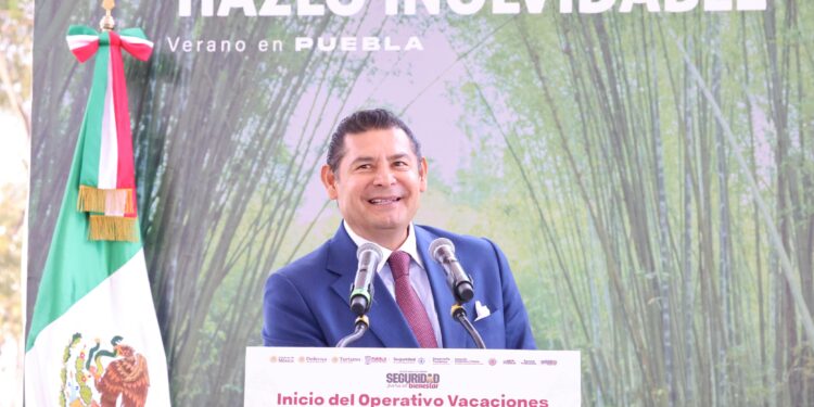 Con seguridad y bienestar, Puebla es una potencia turística: Alejandro Armenta