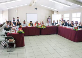 Reafirma Tonantzin Fernández su compromiso con la educación en San Pedro Cholula