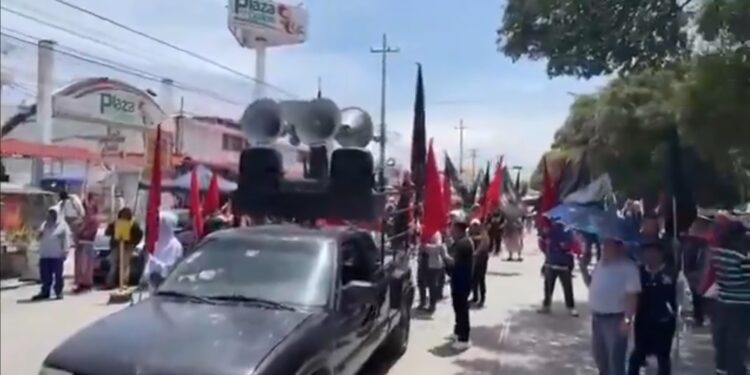 Marcha de la 28 de Octubre provoca cierres viales