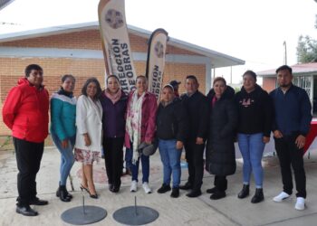 Presidenta Rosy Díaz da inicio a la construcción de comedor escolar en Santa María Texmelucan