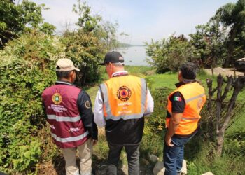 Gobierno de la Ciudad realiza inspección en San Baltazar Tetela para reducir riesgos en accesos a la laguna