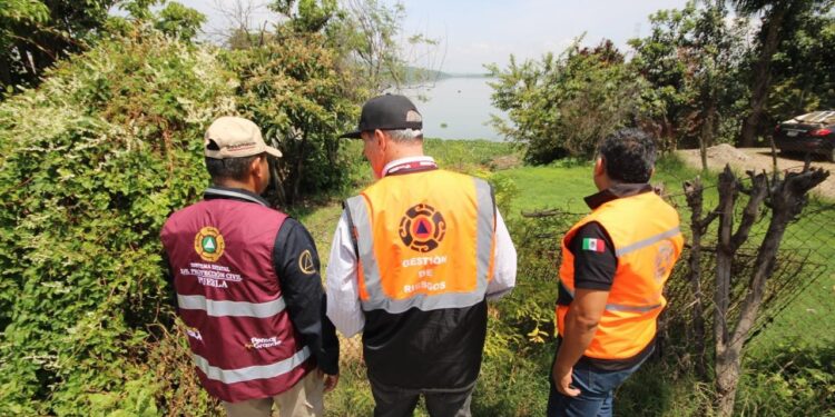 Gobierno de la Ciudad realiza inspección en San Baltazar Tetela para reducir riesgos en accesos a la laguna