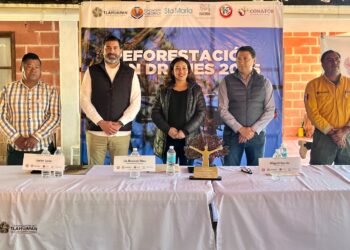 Gobierno de Tlahuapan y Nestlé realizan histórica jornada de reforestación con drones en el cerro Tepepa