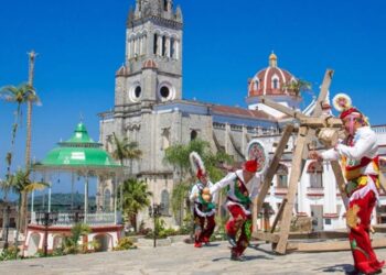 Armenta llama a fortalecer la promoción turística en Puebla