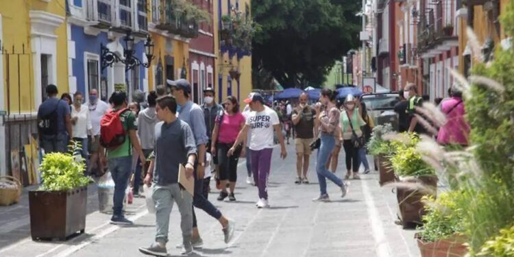 Puebla espera más de 550 mil visitantes y la venta de 3 millones de Chiles en Nogada durante la temporada de verano