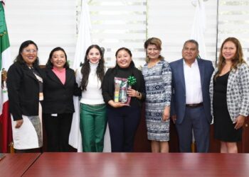 Estudiantes de la UTH son seleccionados para beca internacional de la Alianza del Pacífico 2025