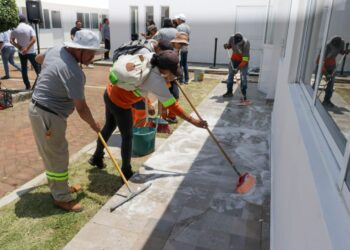Realiza Gobierno de Tonantzin Fernández faena comunitaria en la Guardería DIF de Xixitla