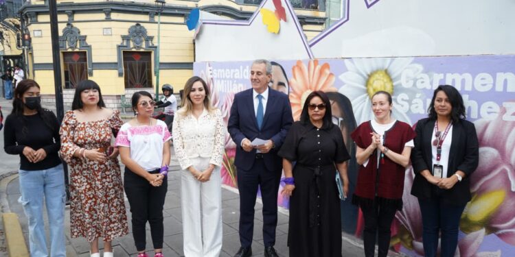 Gobierno de la Ciudad dedica mural a mujeres sobrevivientes de violencia ácida