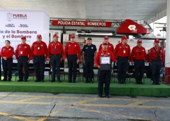 Reconoce SSP a bomberas y bomberos destacados en su día