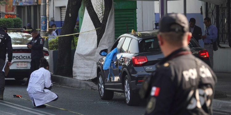 Detienen a 13 personas involucradas en los asesinatos de Ximena Guzmán y José Muñoz, cercanos a Clara Brugada
