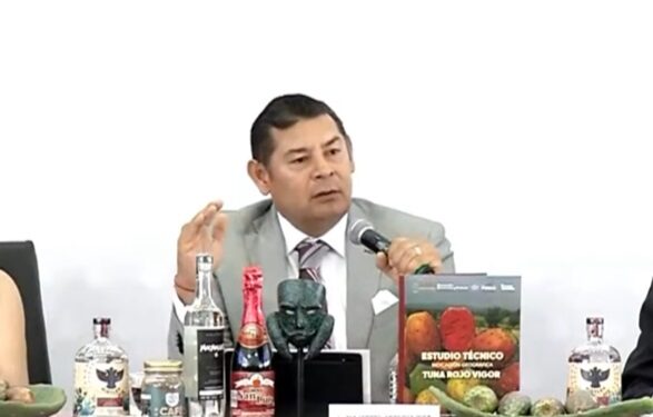 Armenta destaca reducción de la pobreza en Puebla y reafirma compromiso con el bienestar social