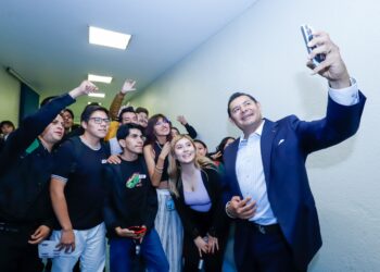 Jóvenes poblanos asumen cargos clave en el gobierno estatal
