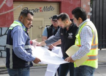 Supervisan rehabilitación de la avenida 11 Oriente en el Barrio de Analco