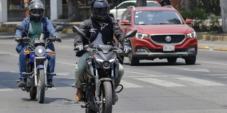 Puebla lanza descuentos para regularizar motocicletas: aplica en placas, licencias y tenencia