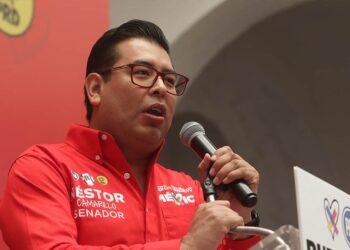 Néstor Camarillo renuncia al PRI y a la dirigencia estatal en Puebla