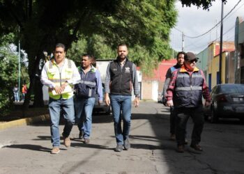 Avanza mantenimiento vial en la 11 Oriente: Gobierno de la Ciudad mejora movilidad en Analco