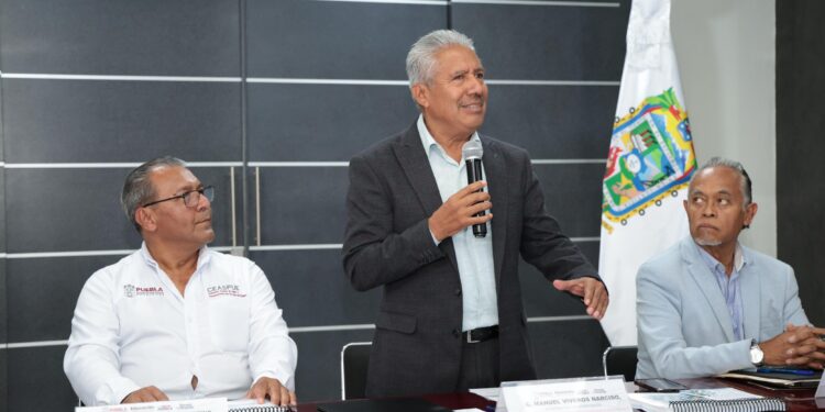 Firman convenio SEP y CEASPUE para fortalecer el cuidado del agua