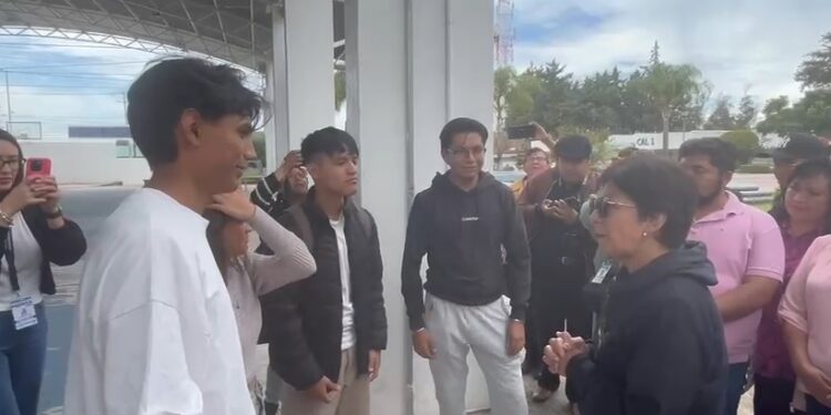 Cedillo apuesta por campaña con estudiantes