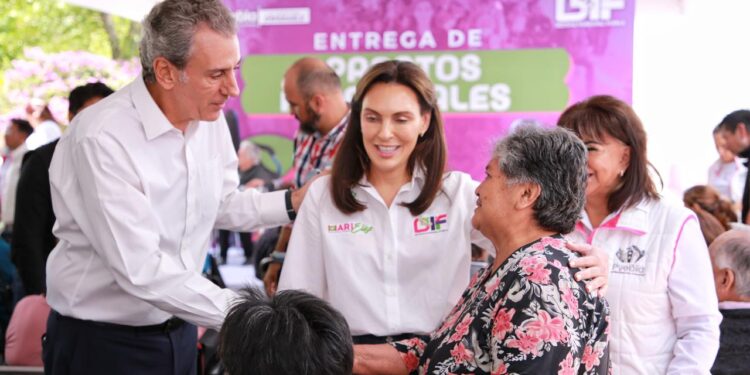 Entregan Pepe Chedraui y MariElise Budib aparatos ortopédicos para mejorar movilidad de las y los poblanos