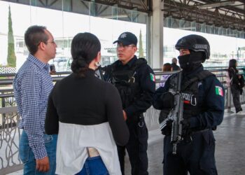 Detienen a presuntos carteristas en transporte RUTA con intervención oportuna