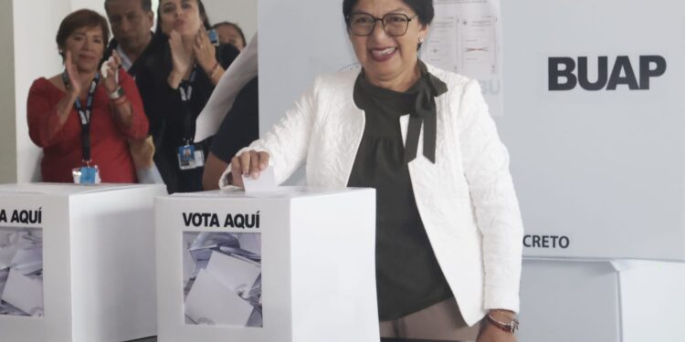 Presupuesto del Ayuntamiento de Puebla para 2026 superará los 7 mil millones de pesos