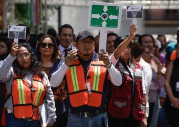 Con éxito, se realiza simulacro sísmico en Puebla con más de 9,500 evacuados