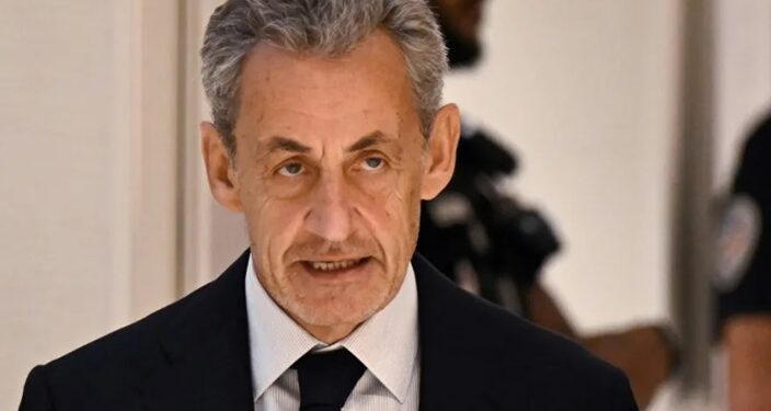 Justicia francesa ordena prisión para Nicolas Sarkozy por caso de financiamiento libio