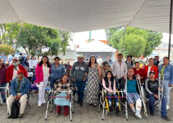 Rosy Díaz entrega 89 aparatos ortopédicos con el programa “Pasos de Vida” en Tlahuapan