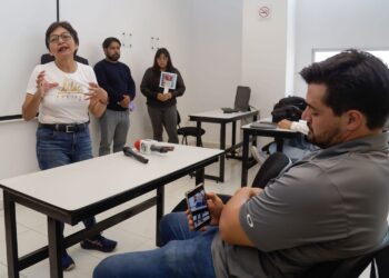 Lilia Cedillo propone reactivar becas de orfandad en la BUAP para evitar deserción