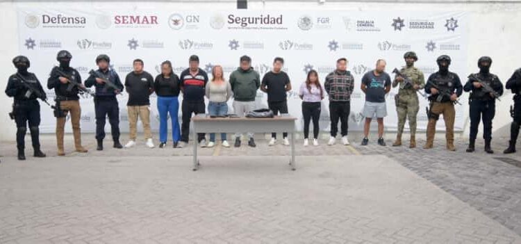 Nueve detenidos con réplicas de armas e inhibidores de señal en operativo conjunto