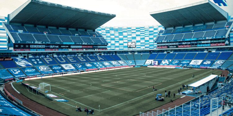 Estacionamiento gratuito en el Estadio Cuauhtémoc por concierto de Shakira