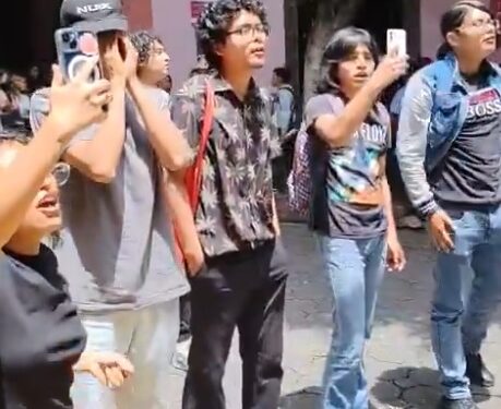 Tensión tras exposición de la rectora Lilia Cedillo en el Edificio Carolino