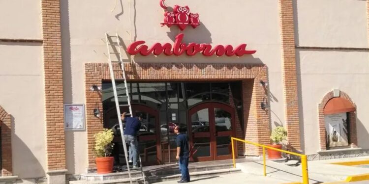 Asaltan joyería de Sanborns en Huexotitla