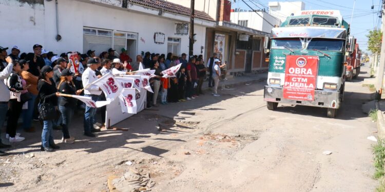 “Seguiremos dignificando las vialidades de todo San Pedro Cholula”: Tonantzin Fernández