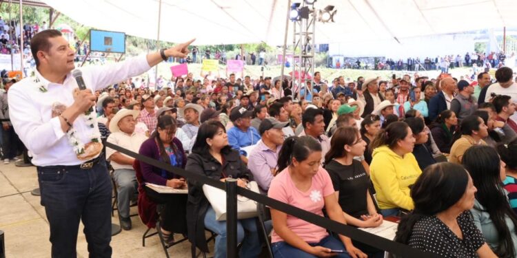 Mujeres tesoreras de Cuautempan administran casi 6 mdp en proyectos de Obra Comunitaria