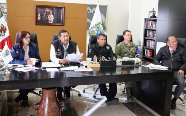 Gobierno de Puebla y Federación refuerzan atención tras lluvias en la Sierra Norte: 13 fallecidos y 4 desaparecidos